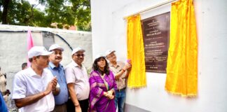সবুজ শক্তির লক্ষ্যে পূর্ব রেলের এক বিরাট পদক্ষেপ: গান্ধী জয়ন্তীতে শিয়ালদহ বিভাগে বায়োগ্যাস প্ল্যান্টের উদ্বোধন গান্ধী জয়ন্তী ও স্বচ্ছ ভারত দিবসের শুভ উপলক্ষে, পূর্ব রেলের জেনারেল ম্যানেজার শ্রীমতী গীতিকা পাণ্ডে, পূর্ব রেলের অ্যাডিশনাল জেনারেল ম্যানেজার শ্রী শীলেন্দ্র প্রতাপ সিংয়ের সম্মানীয় উপস্থিতিতে শিয়ালদহ বিভাগে একটি নতুন বায়োগ্যাস প্ল্যান্টের শুভ উদ্বোধন করেন।