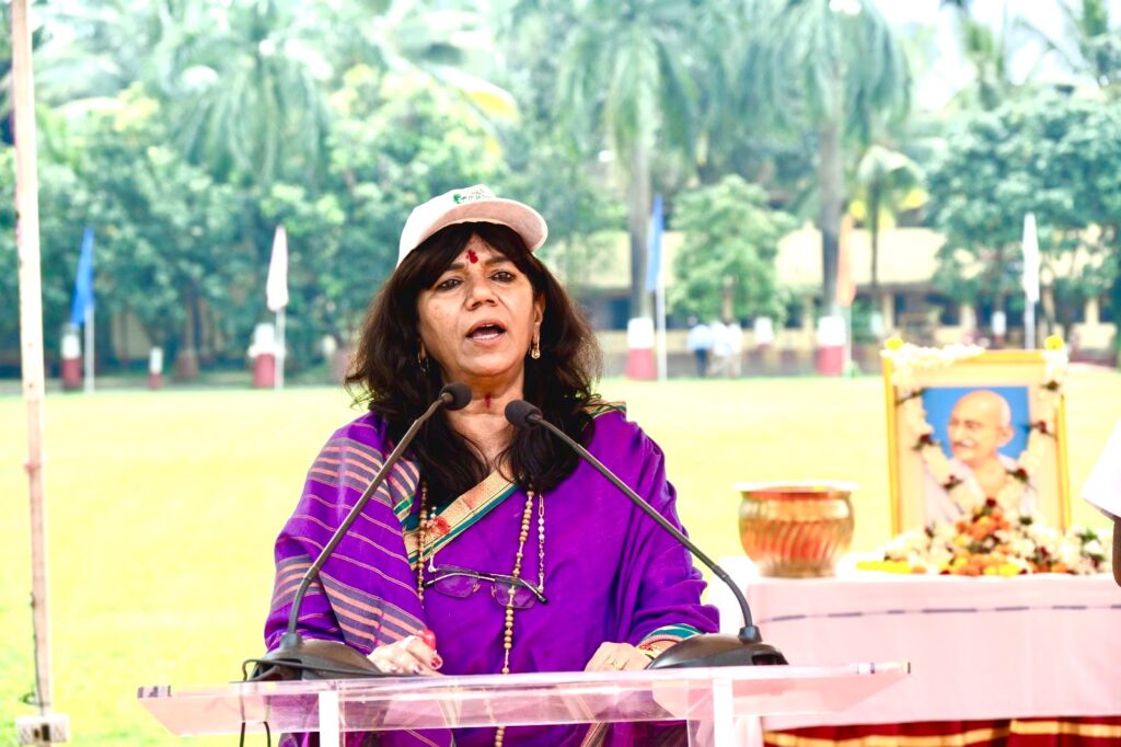 পূর্ব রেলের জেনারেল ম্যানেজার শ্রীমতী গীতিকা পাণ্ডে